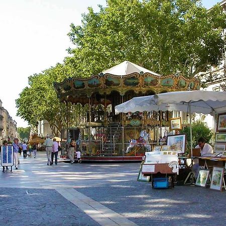 Ferienwohnung Studio Avec Beaucoup De Charme Intra Muros Avignon Exterior foto